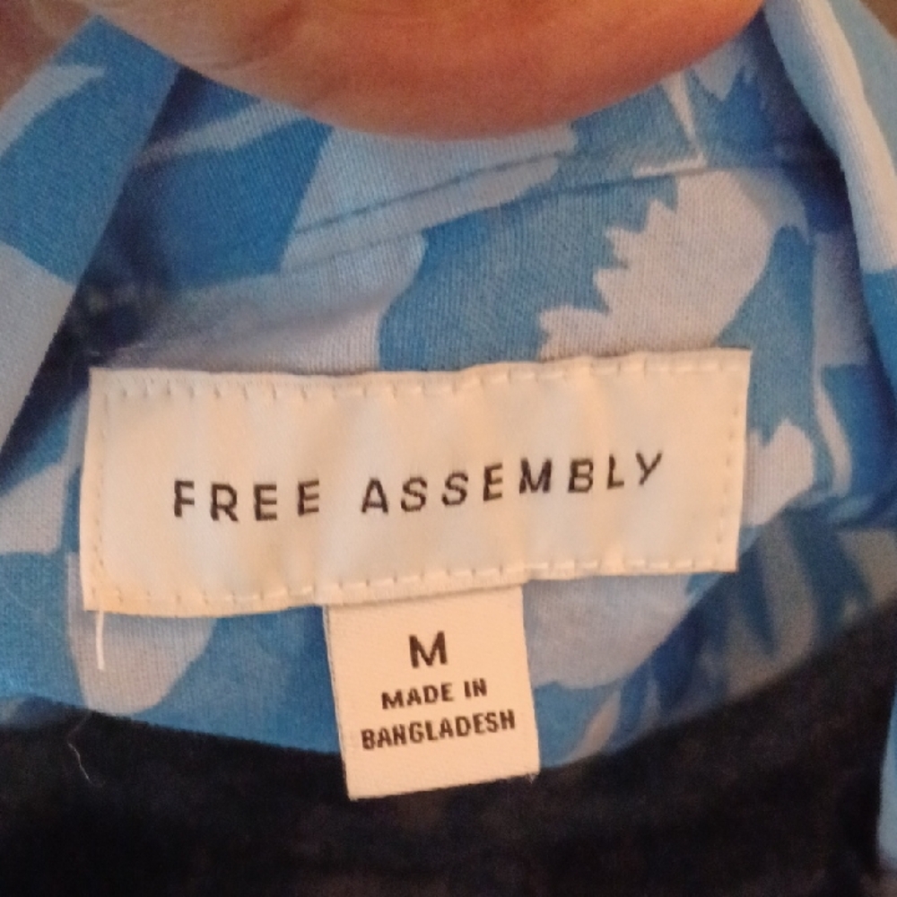 Free Assembly Men's Tropical Blue Casual Shirt, M - Picture 3 of 8